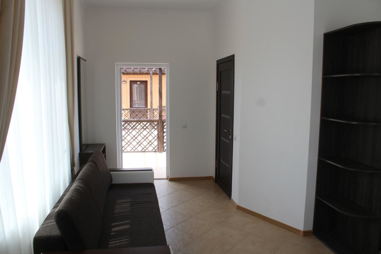 Гостевой дом  Villa Grape Пересыпь-18