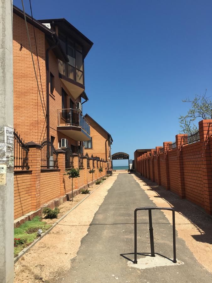 Гостевой дом  Villa Grape Пересыпь-35